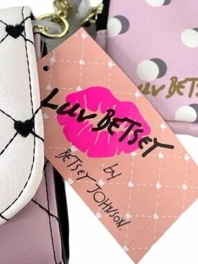 Betsey Johnson Quilted Hearts Crossbody and Ear Buds Case Pink